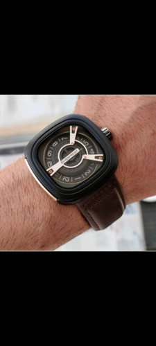 ساعت سون فرایدی طرح سه شاخ حک آرم روی بند وقفل