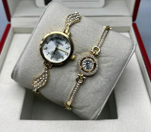 ست کامل ساعت و دستبند باجعبه کادویی