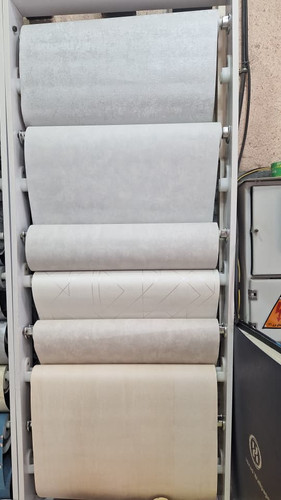 کاغذ دیواری سفیدوطوسی وطلایی طرح پتینه نانو خارجی قابل شستشو درجه 1